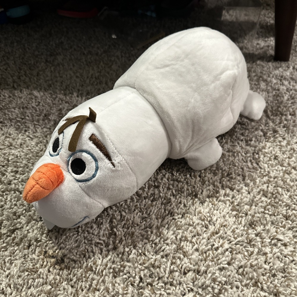 Disney Frozen Flipazoo Olaf to Sven Reversible Plush Stuffed Animal 2-in-1 Toy